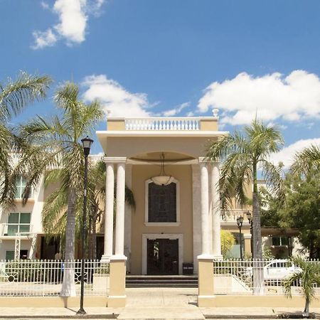 Wyndham Mérida Exterior foto