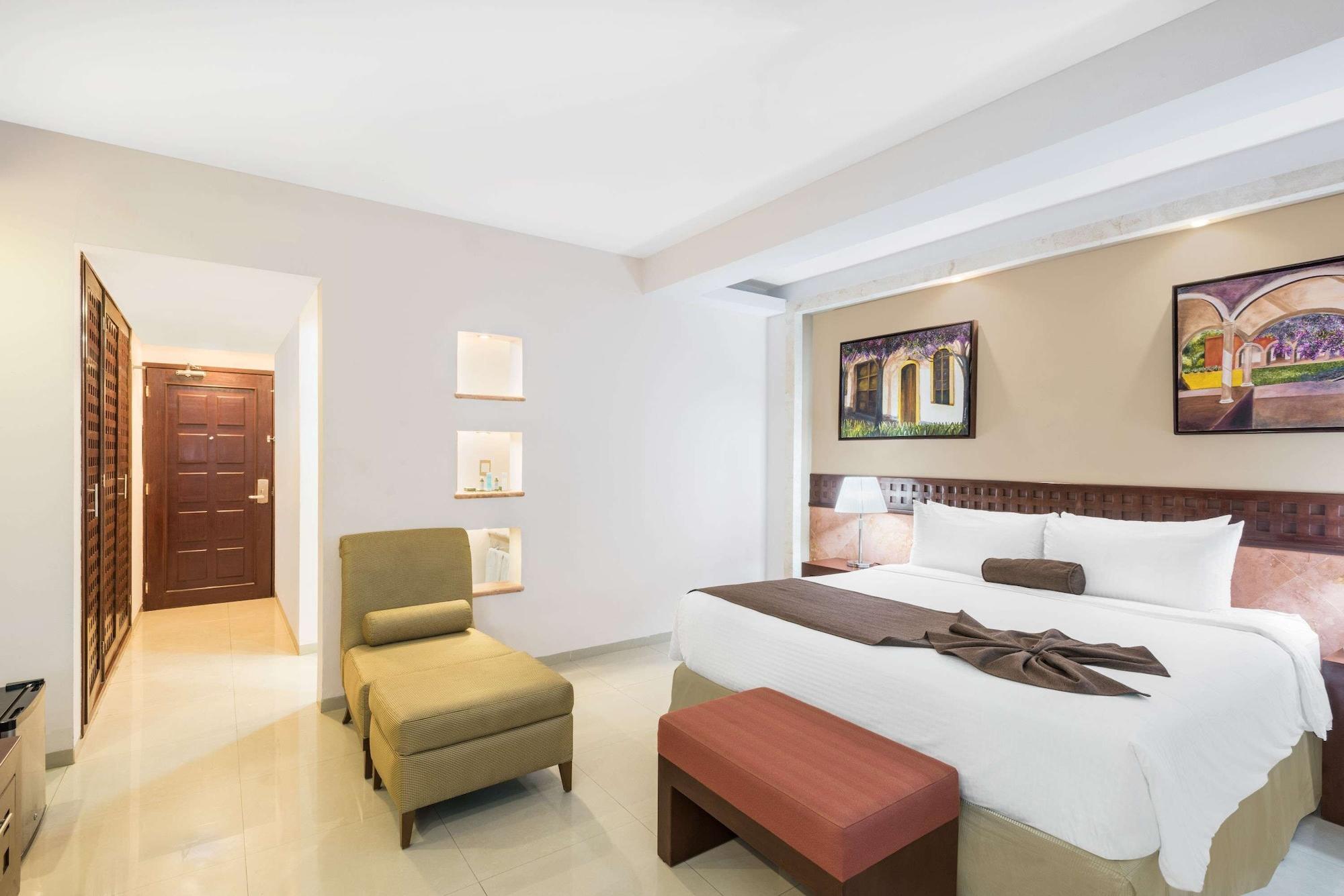Wyndham Mérida Exterior foto