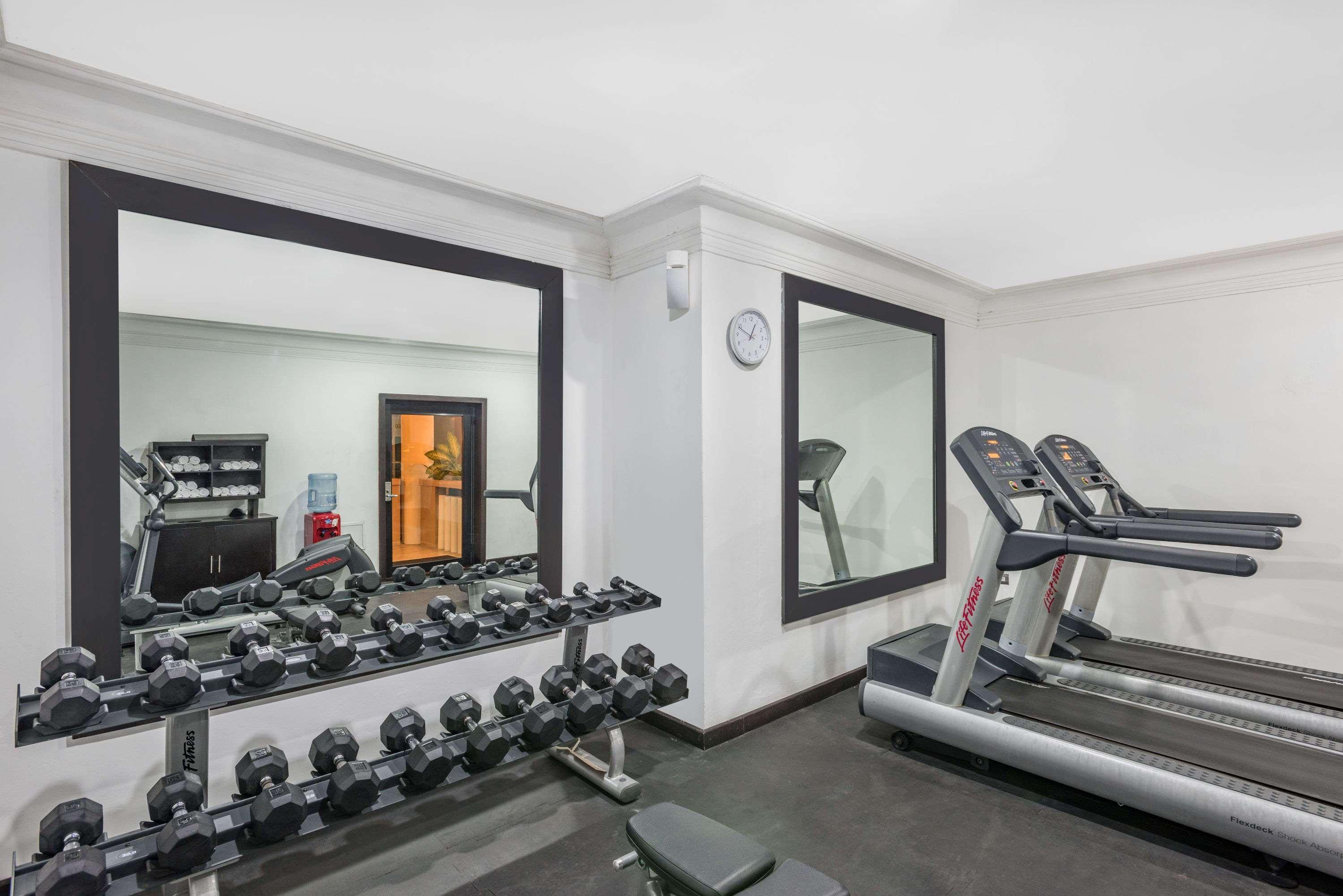 Wyndham Mérida Exterior foto
