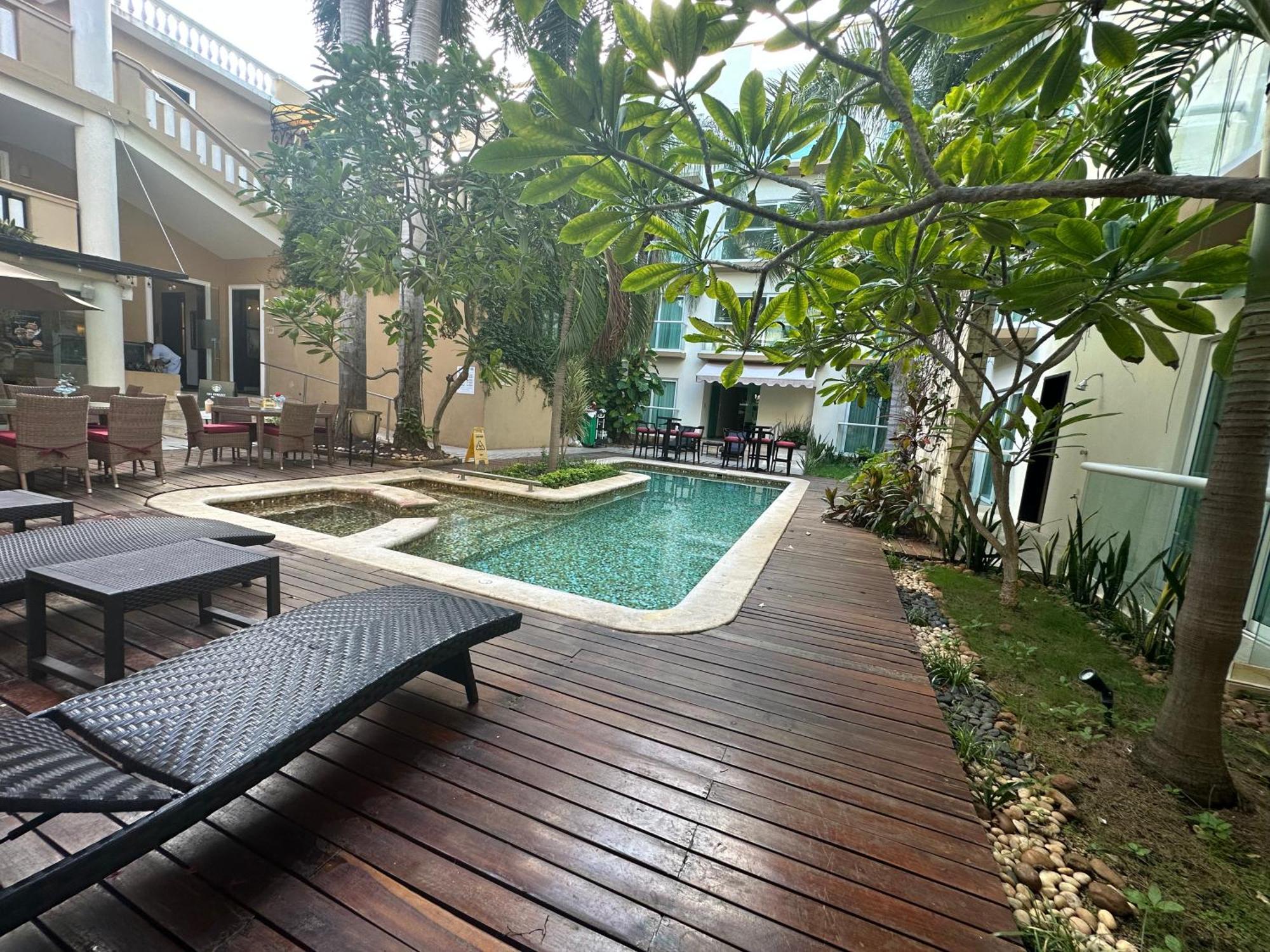 Wyndham Mérida Exterior foto