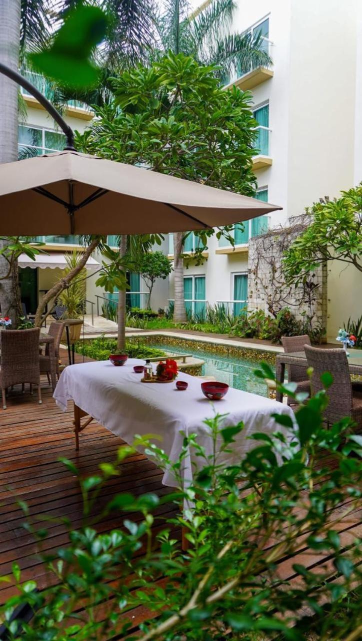 Wyndham Mérida Exterior foto